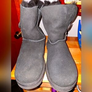 UGG boots size 6